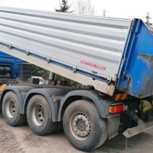 foto 8x4 MAN 37/32t tipper sail tridem EUR6