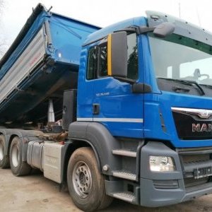 foto 8x4 MAN 37/32t tipper sail tridem EUR6